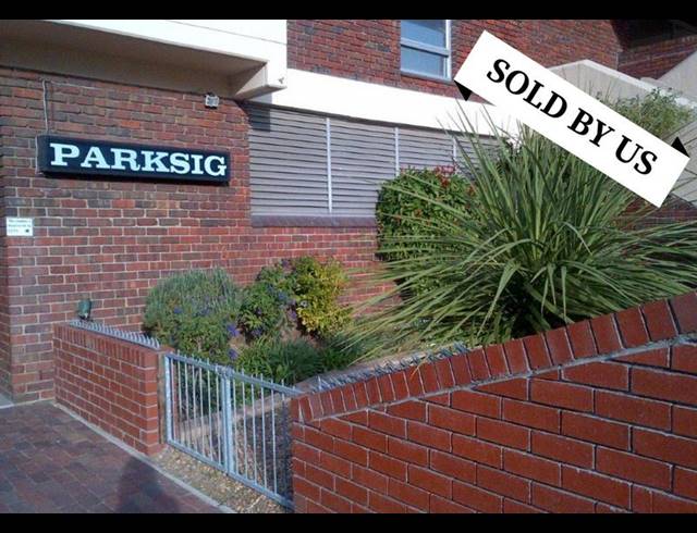 2 BEDROOM APARTMENT FOR SALE IN OAKDALE